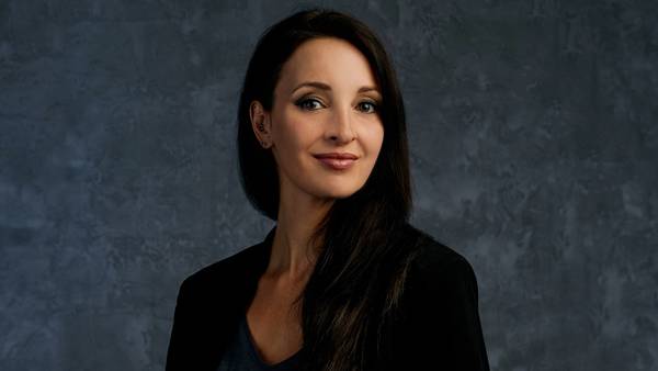 Jana Hirsch - Concept, Strategy and Execution in communication, content, event and celebrities