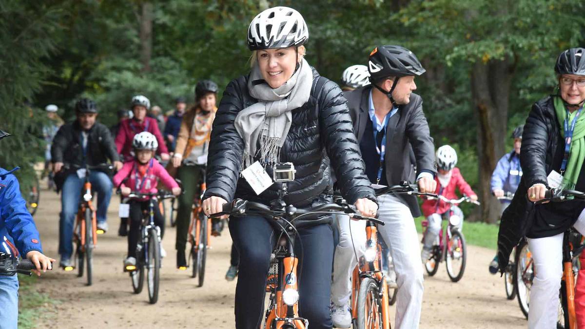Stadthelm Charity-Radtour zum Weltkindertag